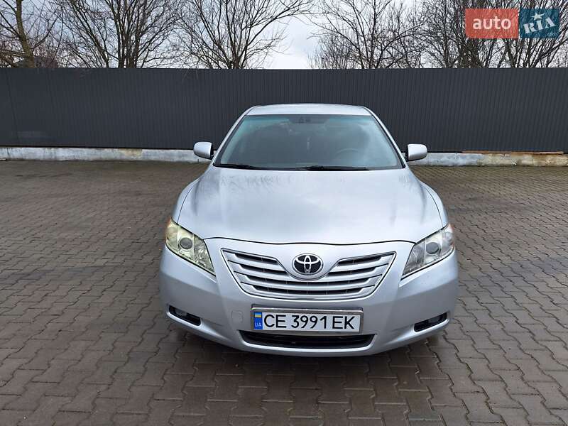 Седан Toyota Camry 2008 в Чернівцях