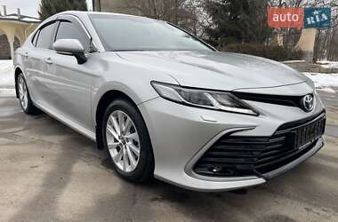 Седан Toyota Camry 2022 в Києві