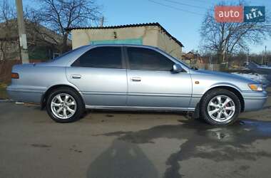 Седан Toyota Camry 1997 в Подольске