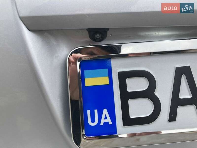 Седан Toyota Camry 2011 в Кропивницькому