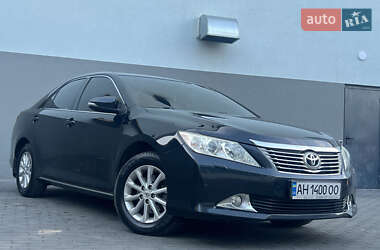 Седан Toyota Camry 2012 в Хмельницькому