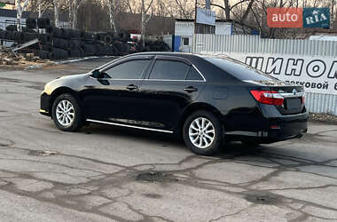 Седан Toyota Camry 2012 в Пятихатках