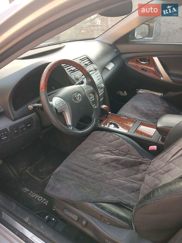 Седан Toyota Camry 2008 в Болграде