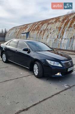 Седан Toyota Camry 2013 в Киеве