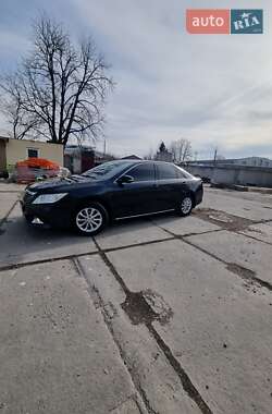 Седан Toyota Camry 2013 в Киеве