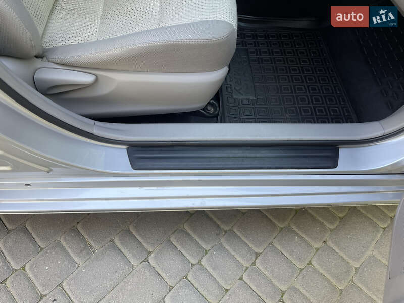 Седан Toyota Camry 2013 в Броварах