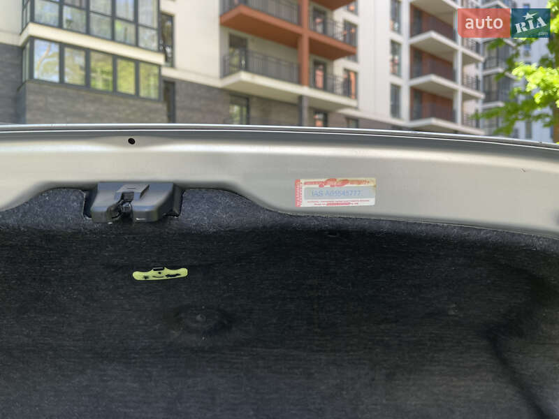 Седан Toyota Camry 2013 в Броварах