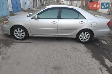 Седан Toyota Camry 2004 в 