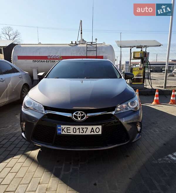 Toyota Camry 2017