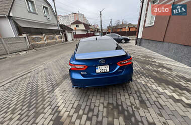 Седан Toyota Camry 2018 в 