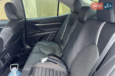 Седан Toyota Camry 2018 в 