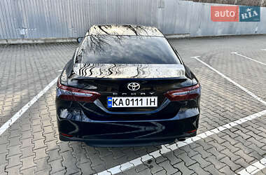 Седан Toyota Camry 2018 в Києві