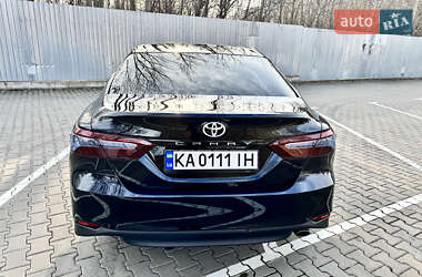 Седан Toyota Camry 2018 в Києві