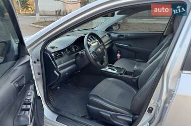 Седан Toyota Camry 2014 в 