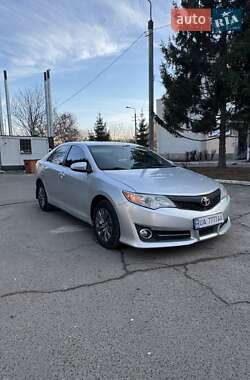Седан Toyota Camry 2014 в 