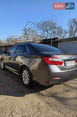 Седан Toyota Camry 2013 в Одесі