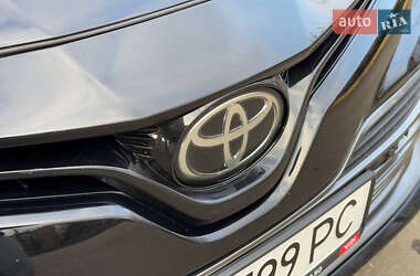 Седан Toyota Camry 2017 в 