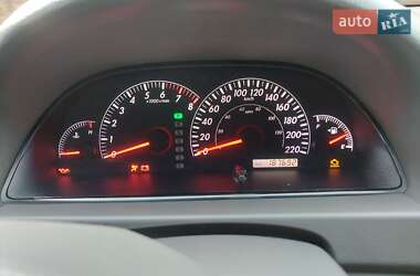 Седан Toyota Camry 2004 в 