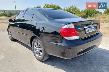 Седан Toyota Camry 2004 в 