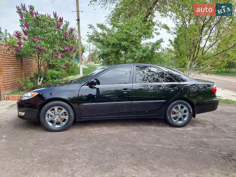 Седан Toyota Camry 2004 в Лозовой