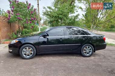 Седан Toyota Camry 2004 в 