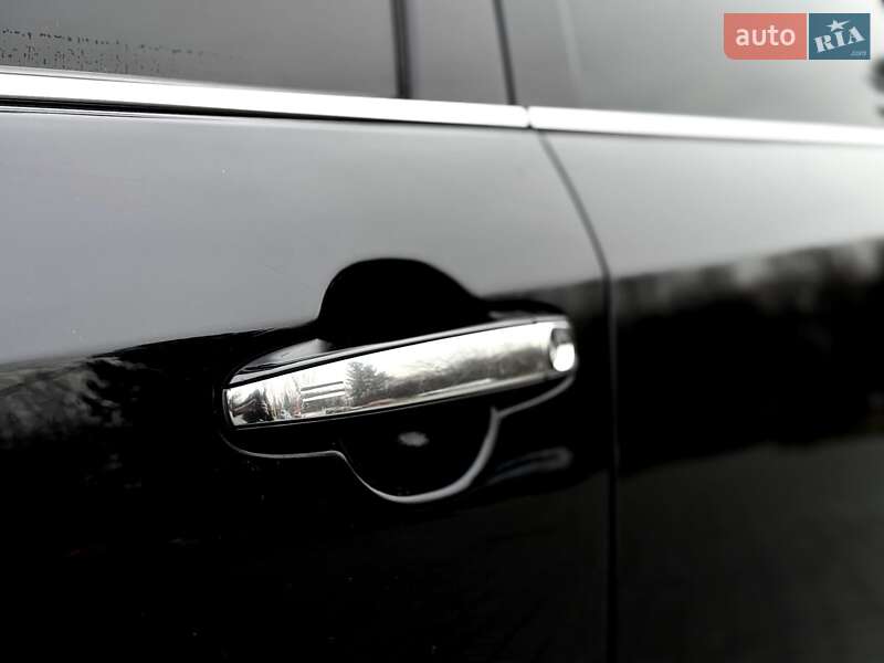 Седан Toyota Camry 2012 в Львове