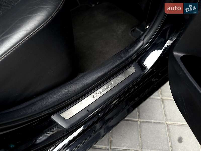 Седан Toyota Camry 2012 в Львове