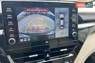 Седан Toyota Camry 2021 в 