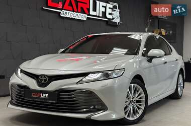 Седан Toyota Camry 2020 в Тернополе