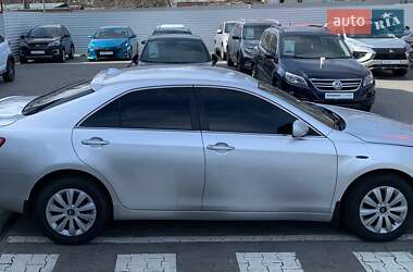 Седан Toyota Camry 2006 в 