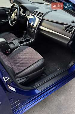 Седан Toyota Camry 2014 в 