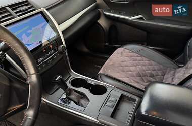 Седан Toyota Camry 2014 в 