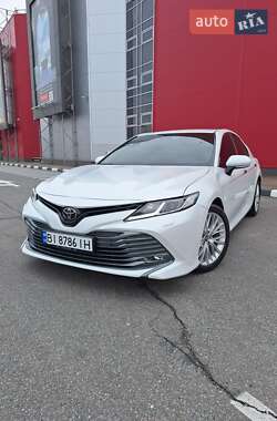 Седан Toyota Camry 2018 в 