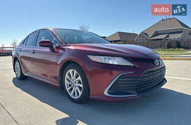 Седан Toyota Camry 2022 в 