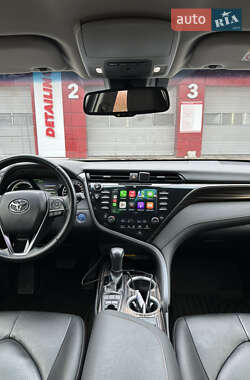 Седан Toyota Camry 2019 в 