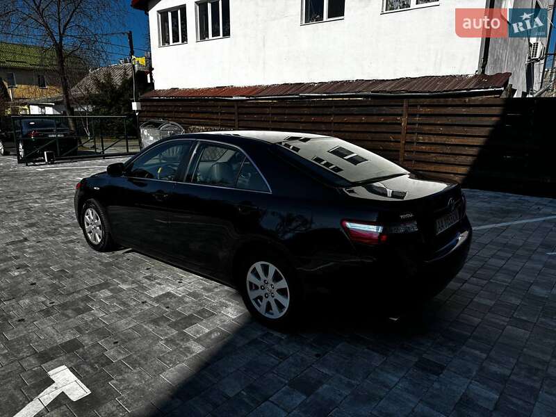 Седан Toyota Camry 2006 в Киеве