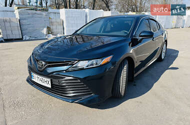 Седан Toyota Camry 2019 в 