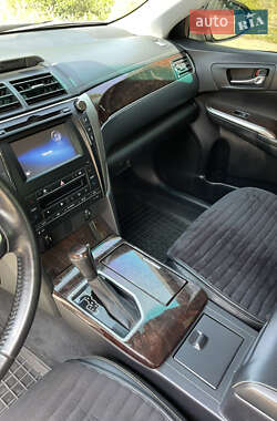 Седан Toyota Camry 2016 в 