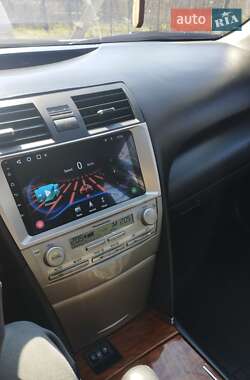 Седан Toyota Camry 2009 в 