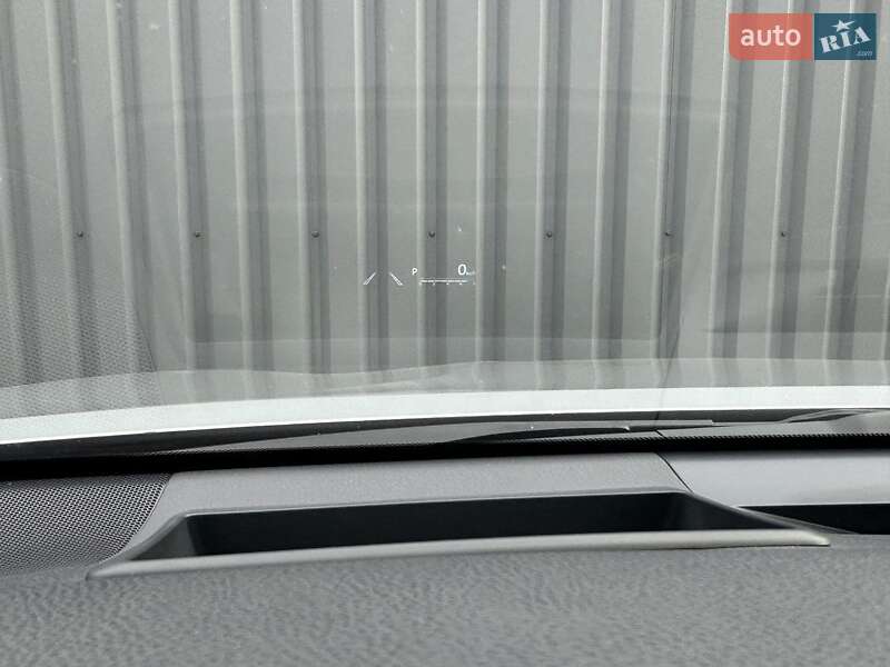 Седан Toyota Camry 2018 в Харкові