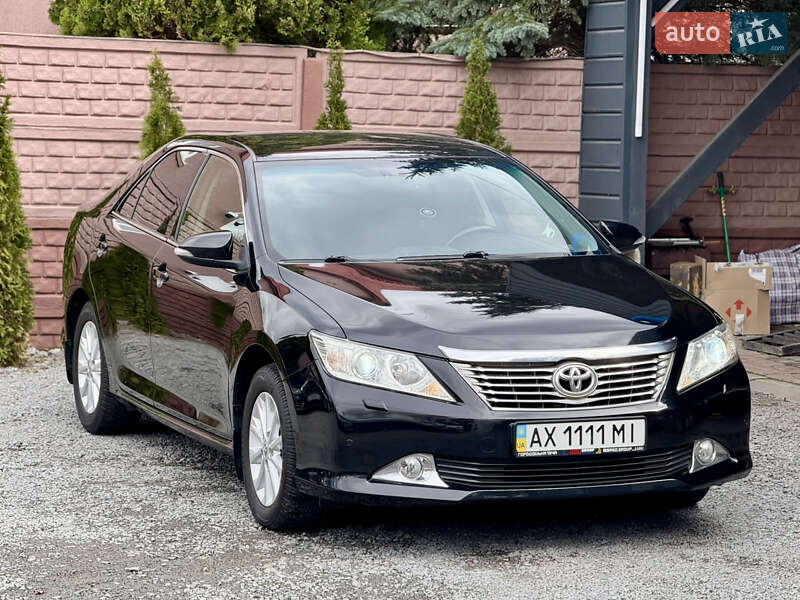 Toyota Camry 2014