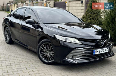 Седан Toyota Camry 2017 в 