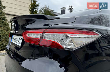 Седан Toyota Camry 2017 в 
