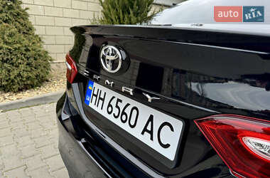 Седан Toyota Camry 2017 в 