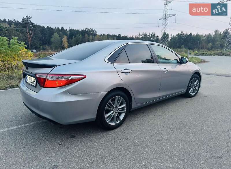 Седан Toyota Camry 2014 в Києві