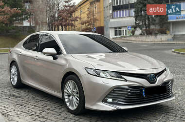 Седан Toyota Camry 2020 в 