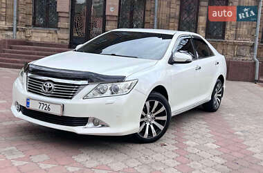 Седан Toyota Camry 2012 в Миколаєві