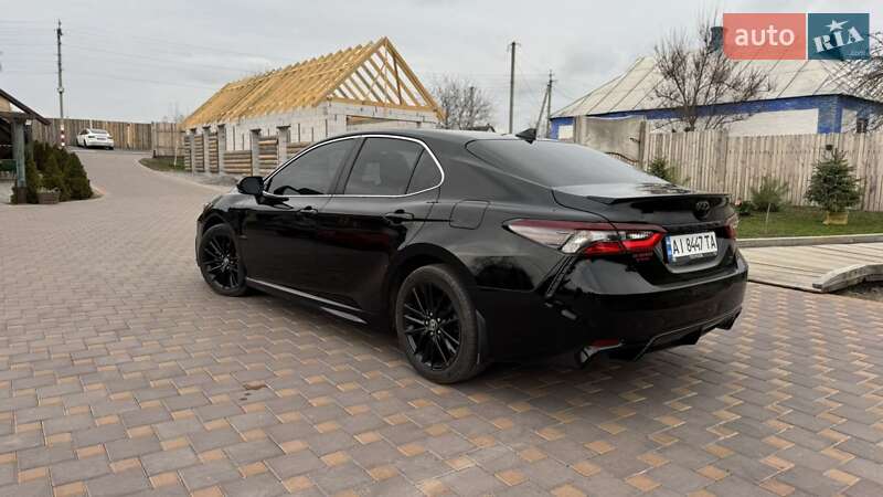 Седан Toyota Camry 2022 в Белой Церкви