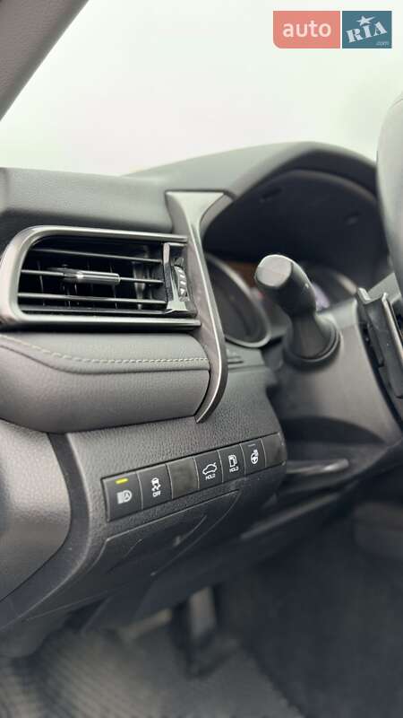 Седан Toyota Camry 2022 в Белой Церкви