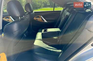 Седан Toyota Camry 2007 в 
